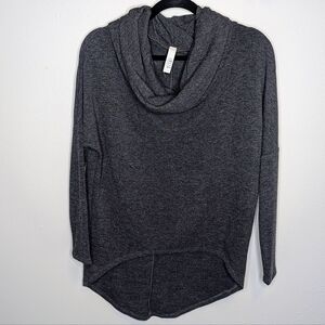 Small Gray Cowl Neck Long Sleeve High Low Dolman Top